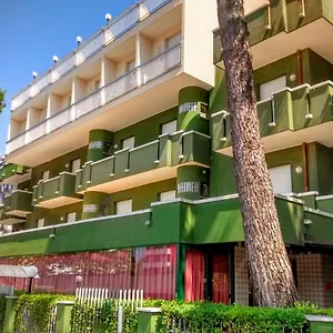 hotel-etna-riccione.riccione-hotels.org/