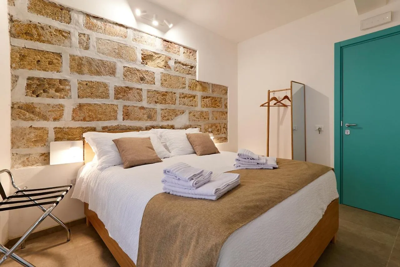 La Casa Di Chele Hotel Palermo 0*,  Italy